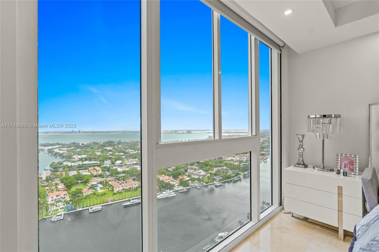 4775 Collins Avenue, Unit 3505 Miami Beach, FL 33140 - Photo 30 of 73