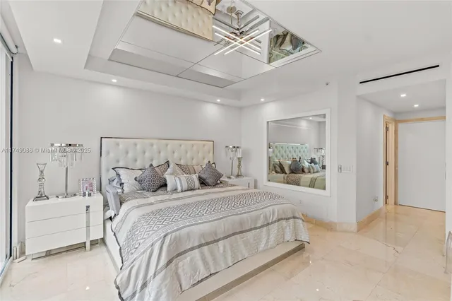 $1,889,000 | 4775 Collins Avenue, Unit 3505, Miami Beach, FL 33140