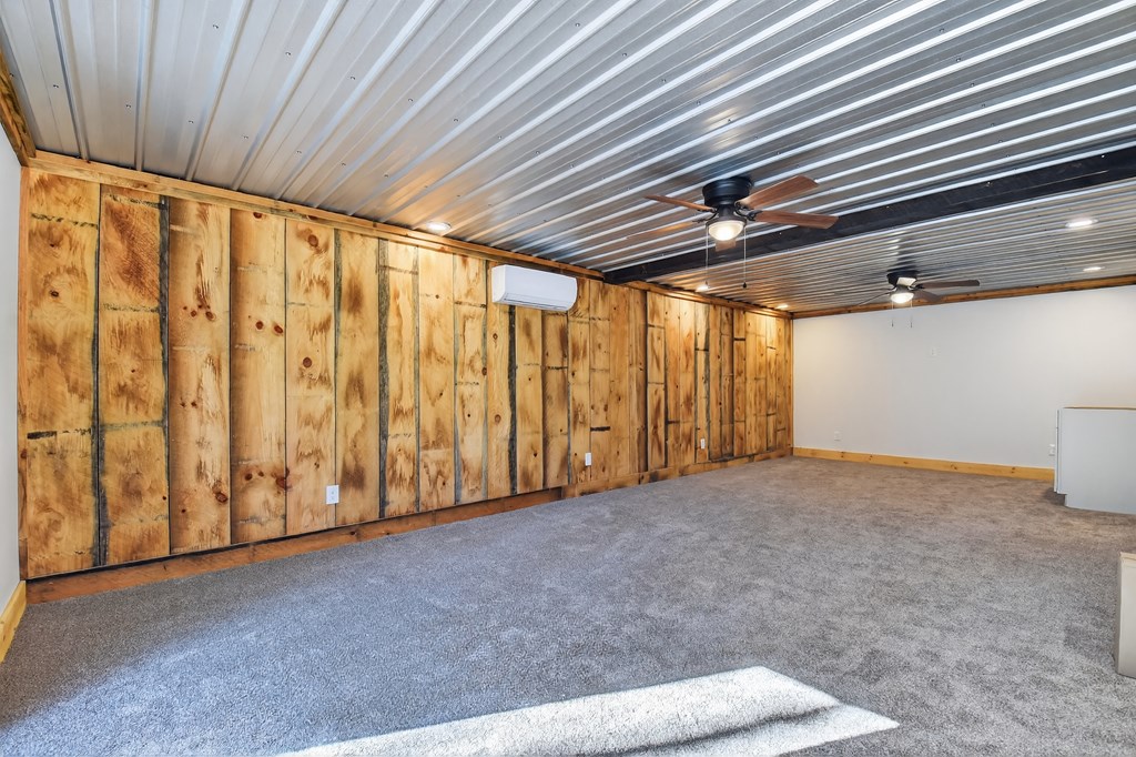 569 No 20 Mine Road McCaysville, GA 30555 - Photo 20 of 29 a view of an empty room