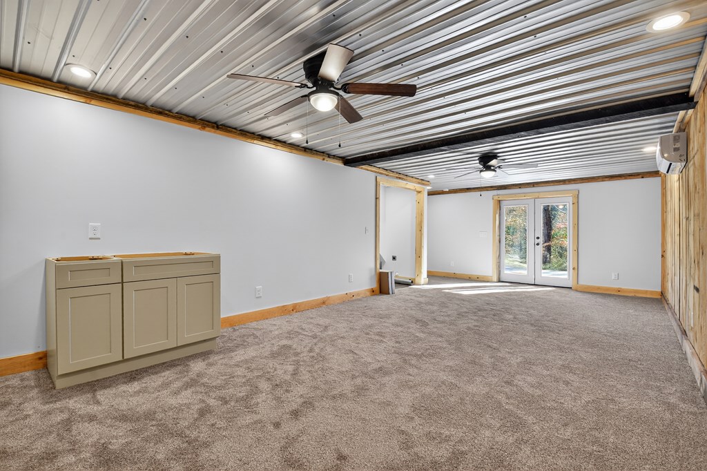 569 No 20 Mine Road McCaysville, GA 30555 - Photo 21 of 29 a view of an empty room