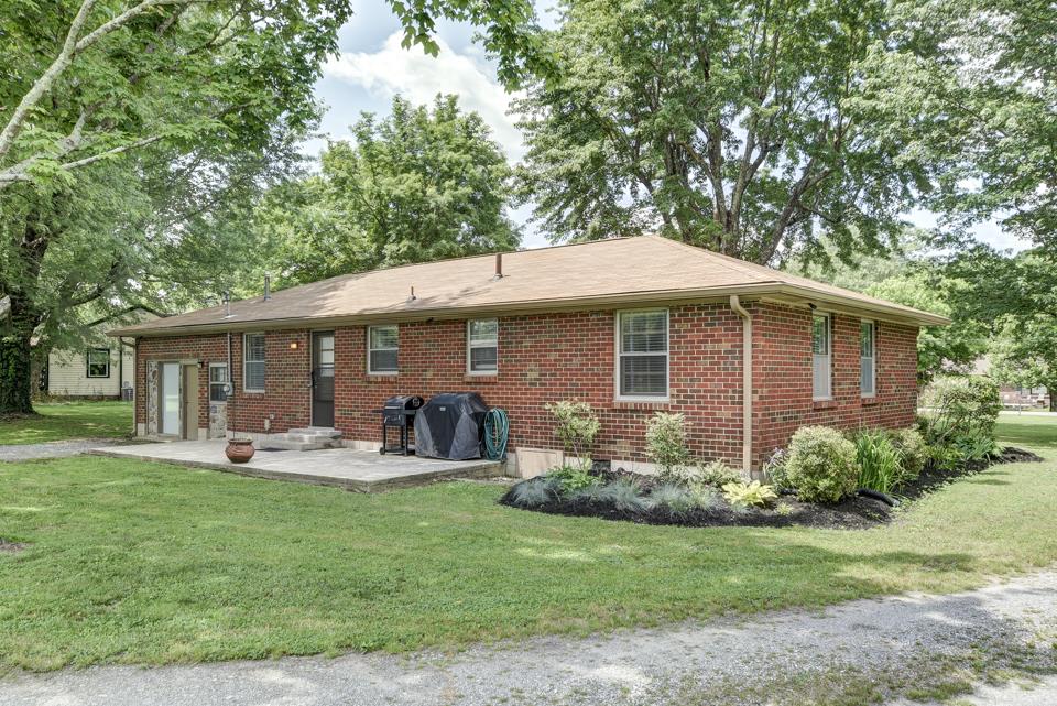 2027 Lake Road Greenbrier, TN 37073 - Photo 25 of 30