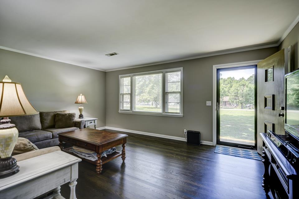 2027 Lake Road Greenbrier, TN 37073 - Photo 7 of 30
