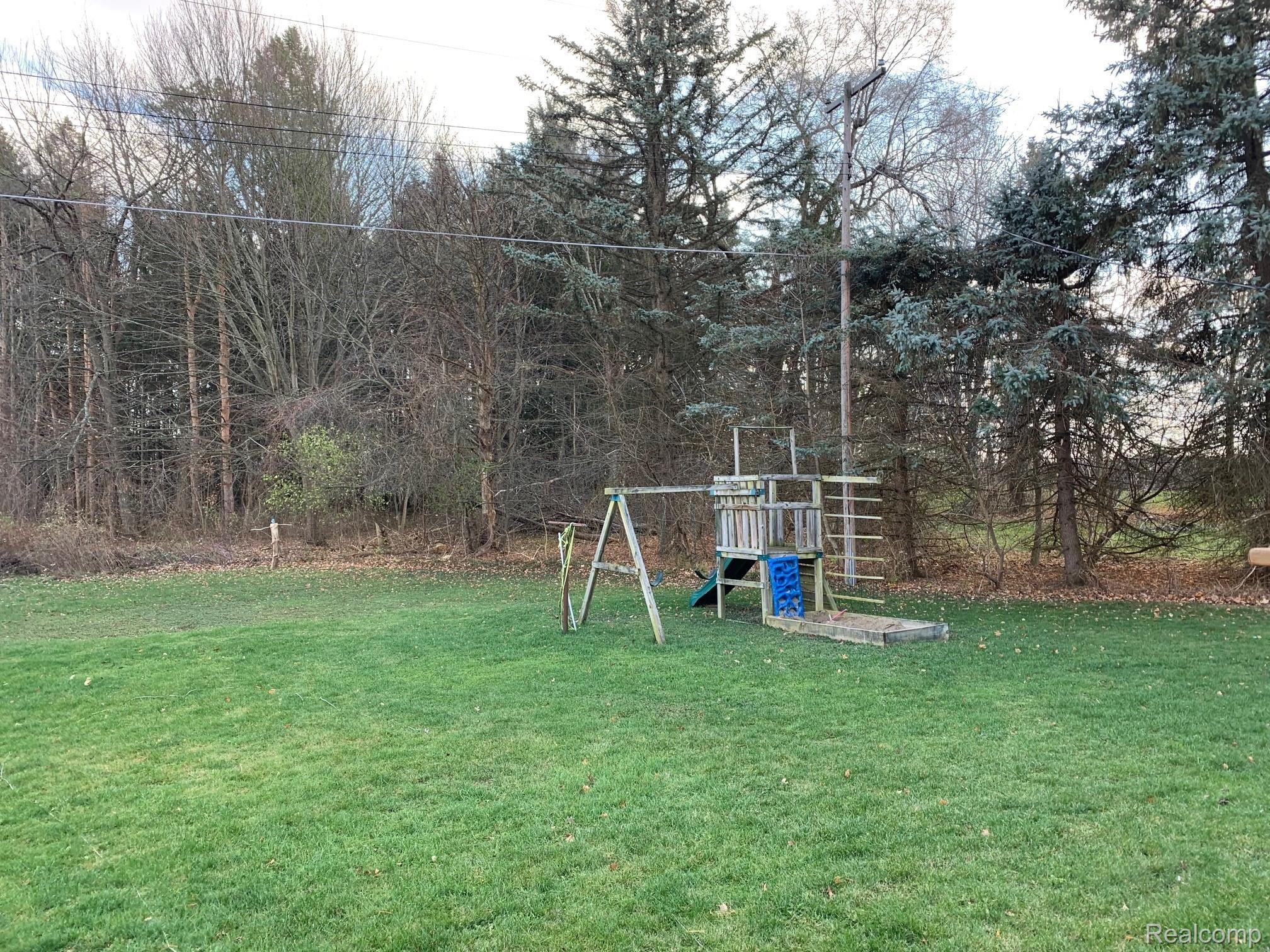 1235 Baldwin Road Lapeer, MI 48446 - Photo 24 of 29 IMG_5876.jpg
