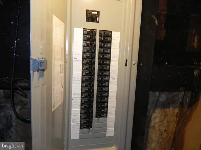 a view of walk in closet