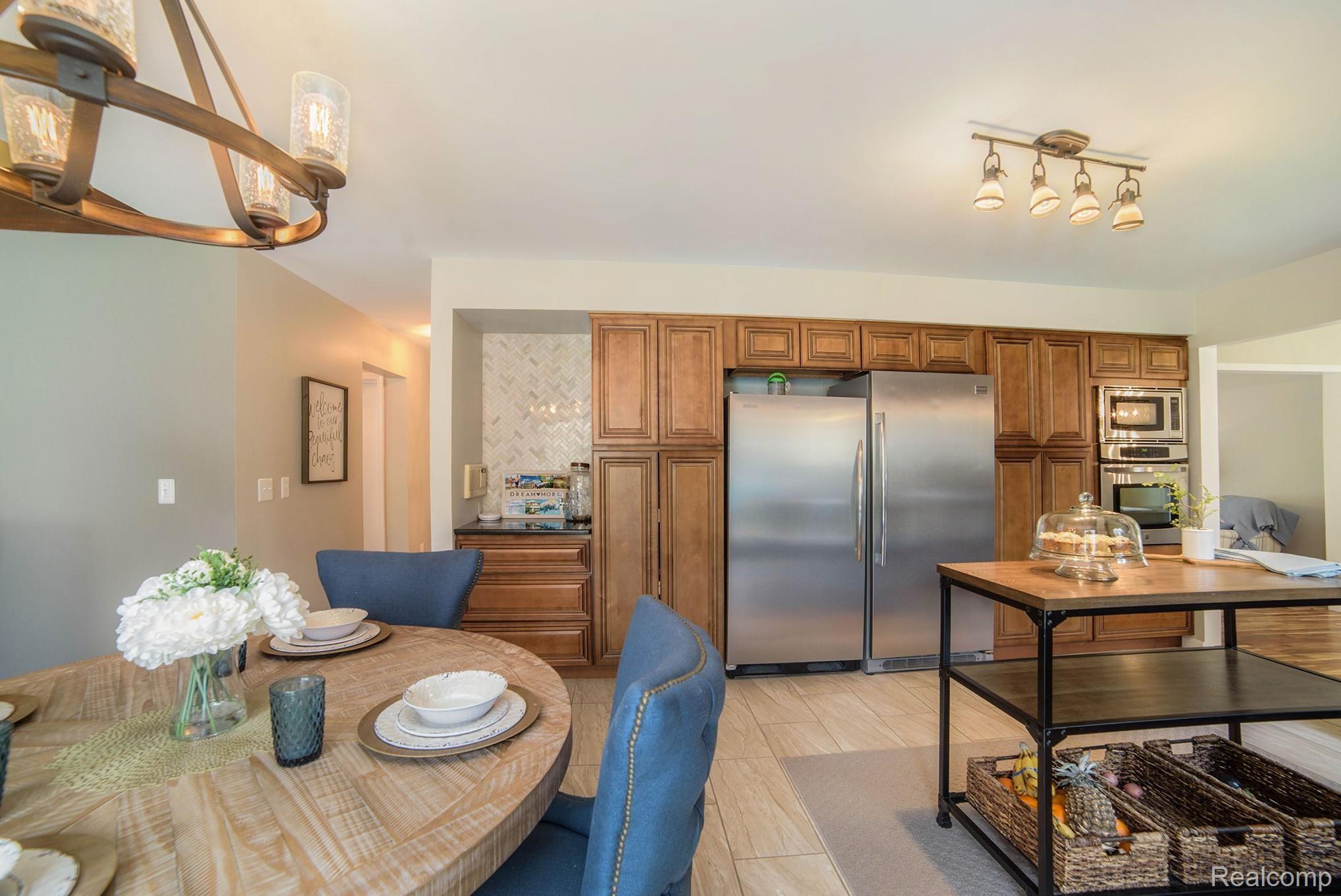5811 Edgar Road Clarkston, MI 48346 - Photo 10 of 46 5811 Edgar Rd - Photo (9).jpg