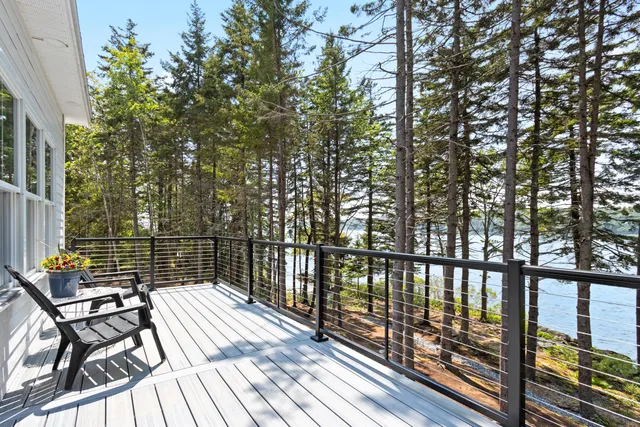 $1,495,000 | 12 Parthas Court, Harpswell, ME 04079