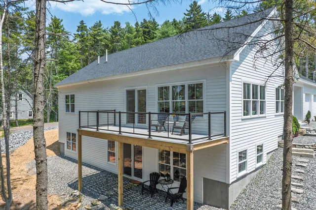 $1,495,000 | 12 Parthas Court, Harpswell, ME 04079