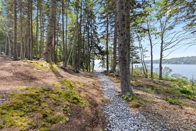 $1,495,000 | 12 Parthas Court, Harpswell, ME 04079