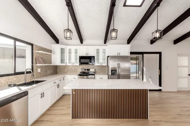 $489,900 | 2319 West Wethersfield Road, Phoenix, AZ 85029