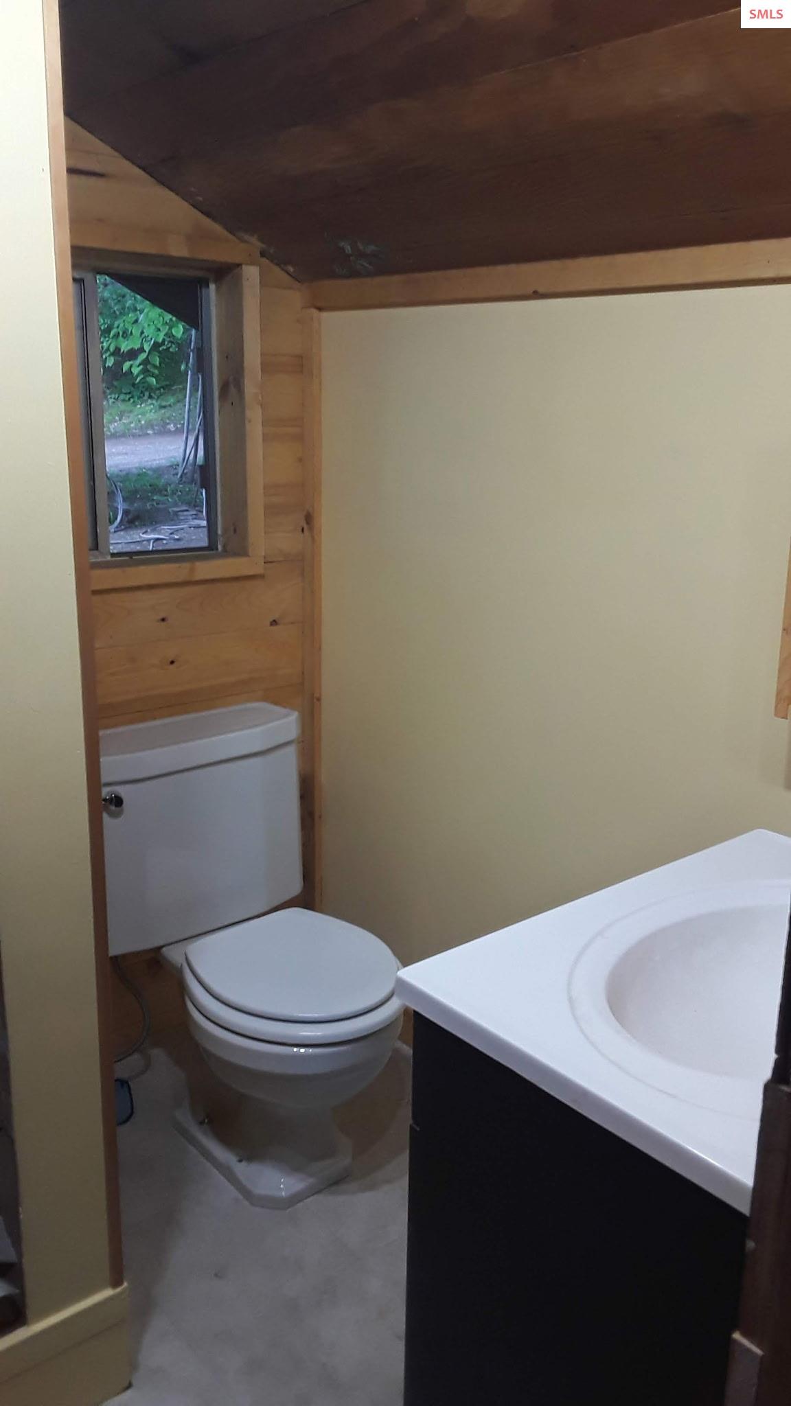 130 Mayaka Road Hope, ID 83836 - Photo 35 of 39 Gallery Image 35