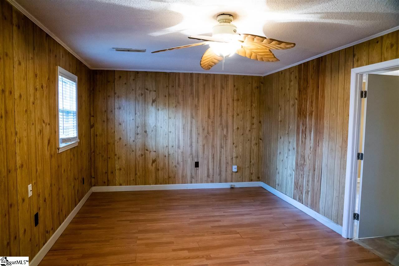 212 Rotterdam Road Easley, SC 29640 - Photo 11 of 19