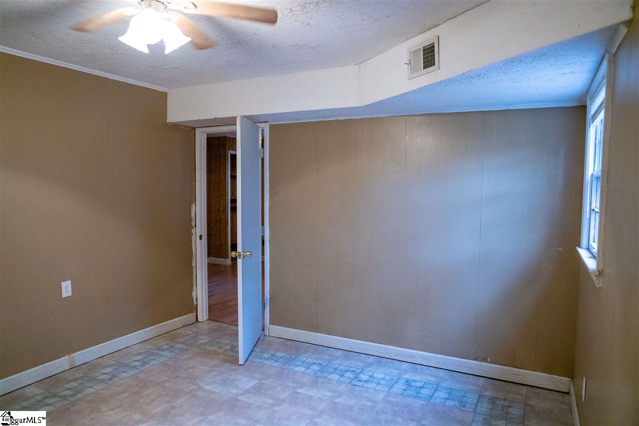 212 Rotterdam Road Easley, SC 29640 - Photo 17 of 19