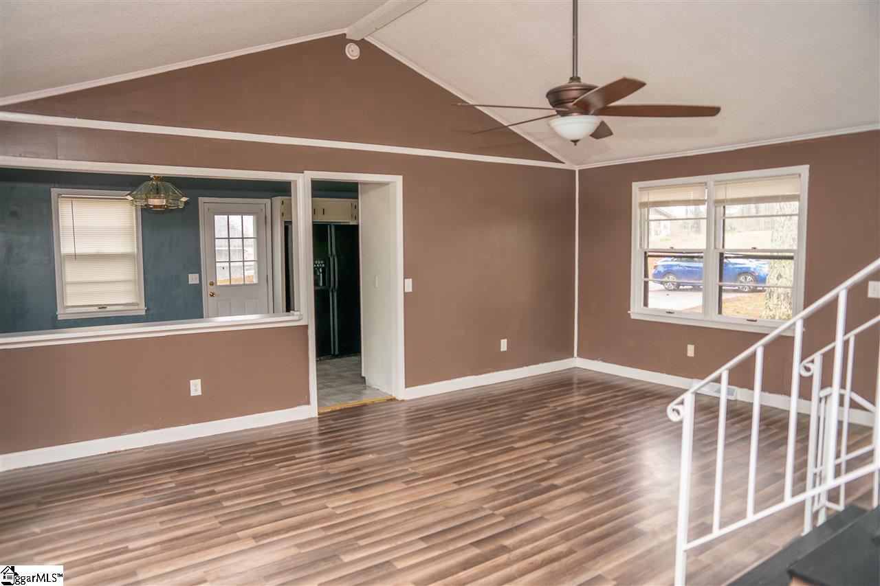 212 Rotterdam Road Easley, SC 29640 - Photo 7 of 19