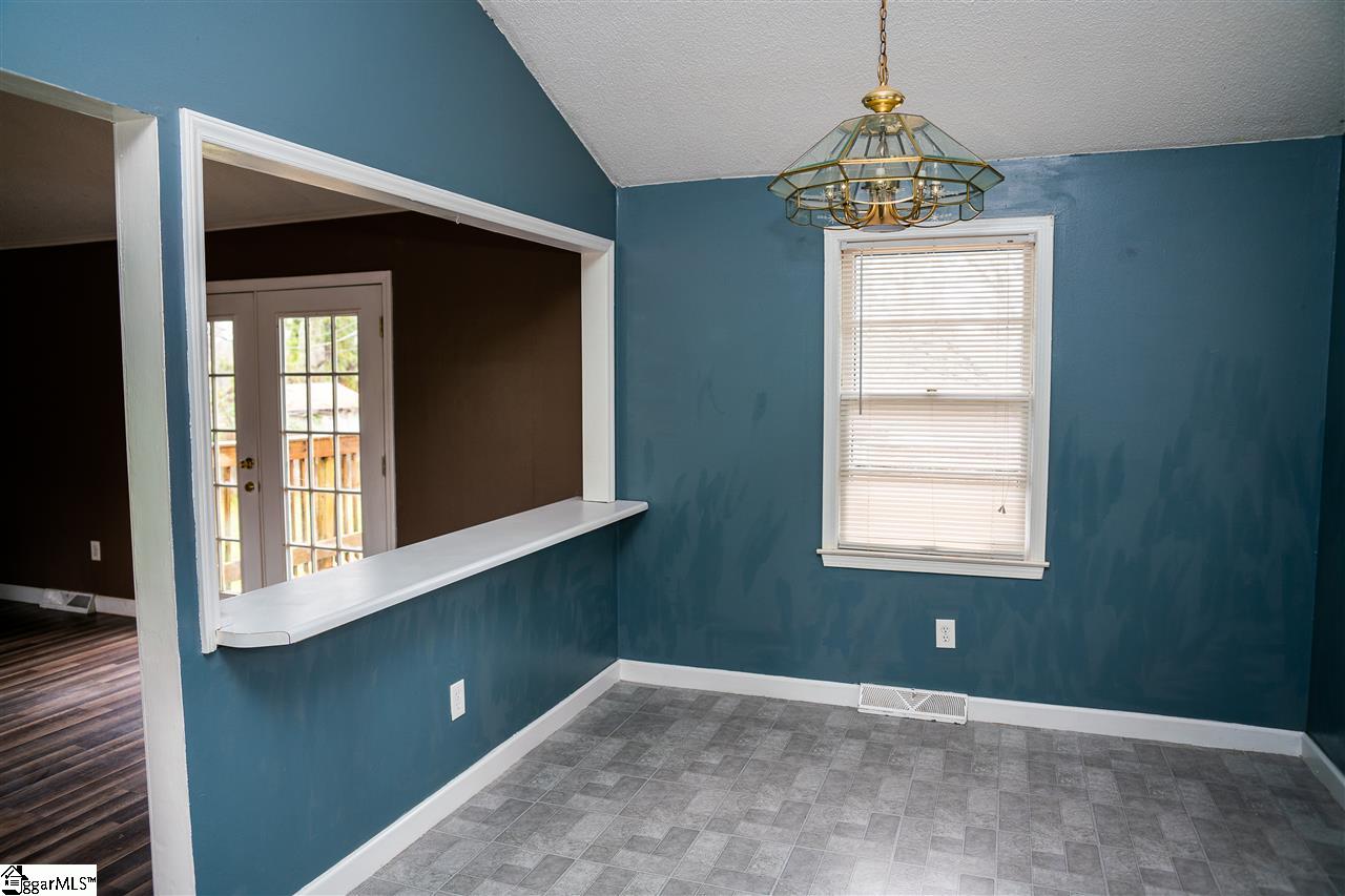 212 Rotterdam Road Easley, SC 29640 - Photo 10 of 19