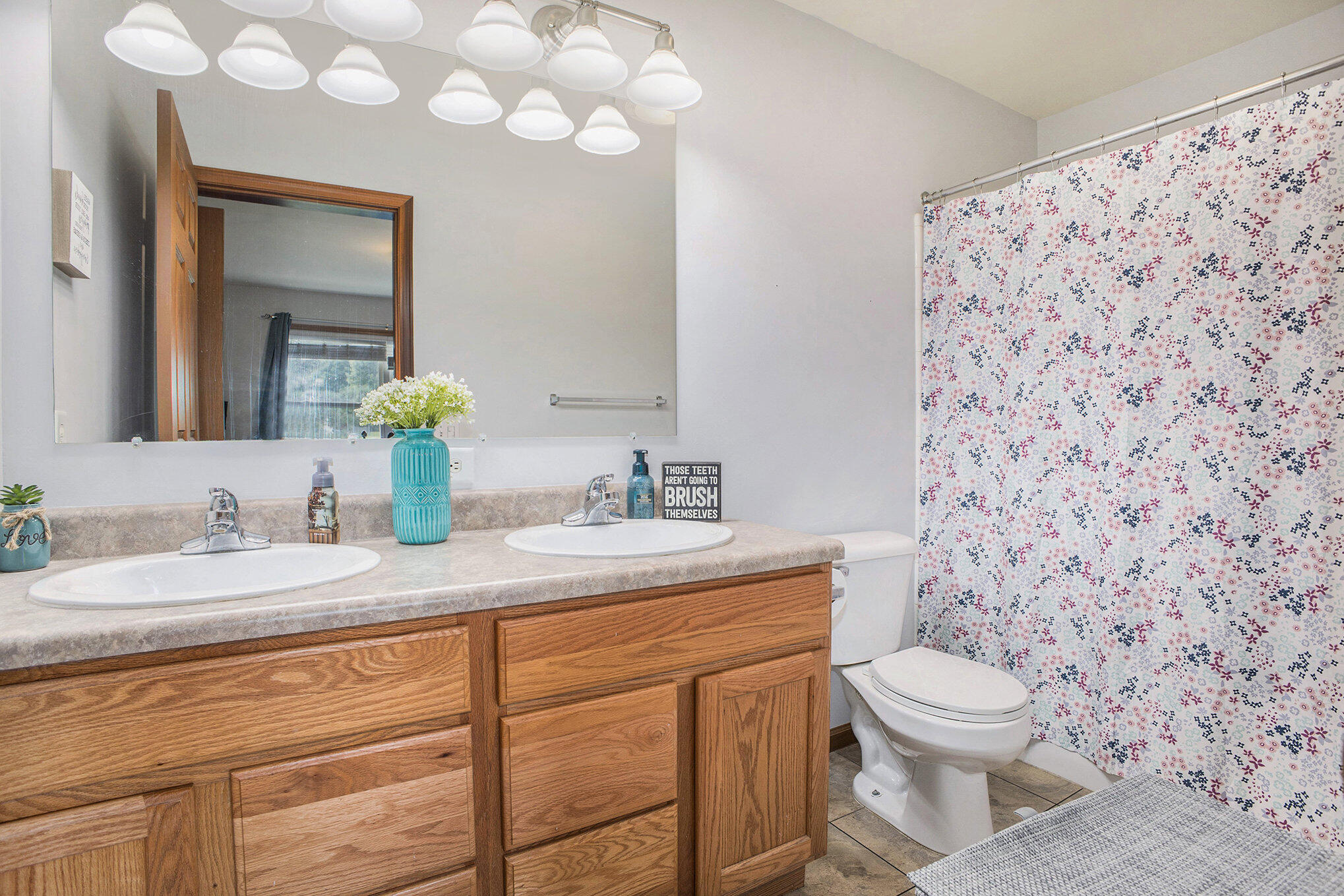 12100 Dylan Lane Parma, MI 49269 - Photo 17 of 22 015_img_0692_197