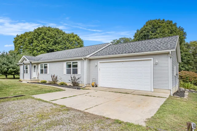 $259,900 | 12100 Dylan Lane, Parma, MI 49269