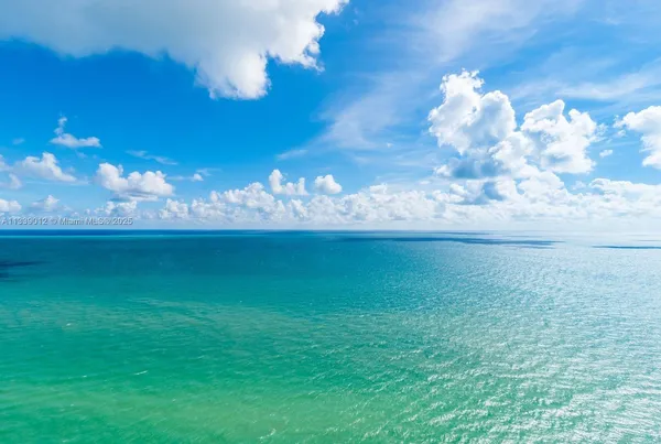 $20,700 | 16001 Collins Avenue, Unit 3201, Sunny Isles Beach, FL 33160