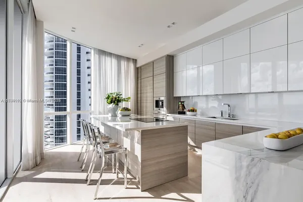 $20,700 | 16001 Collins Avenue, Unit 3201, Sunny Isles Beach, FL 33160