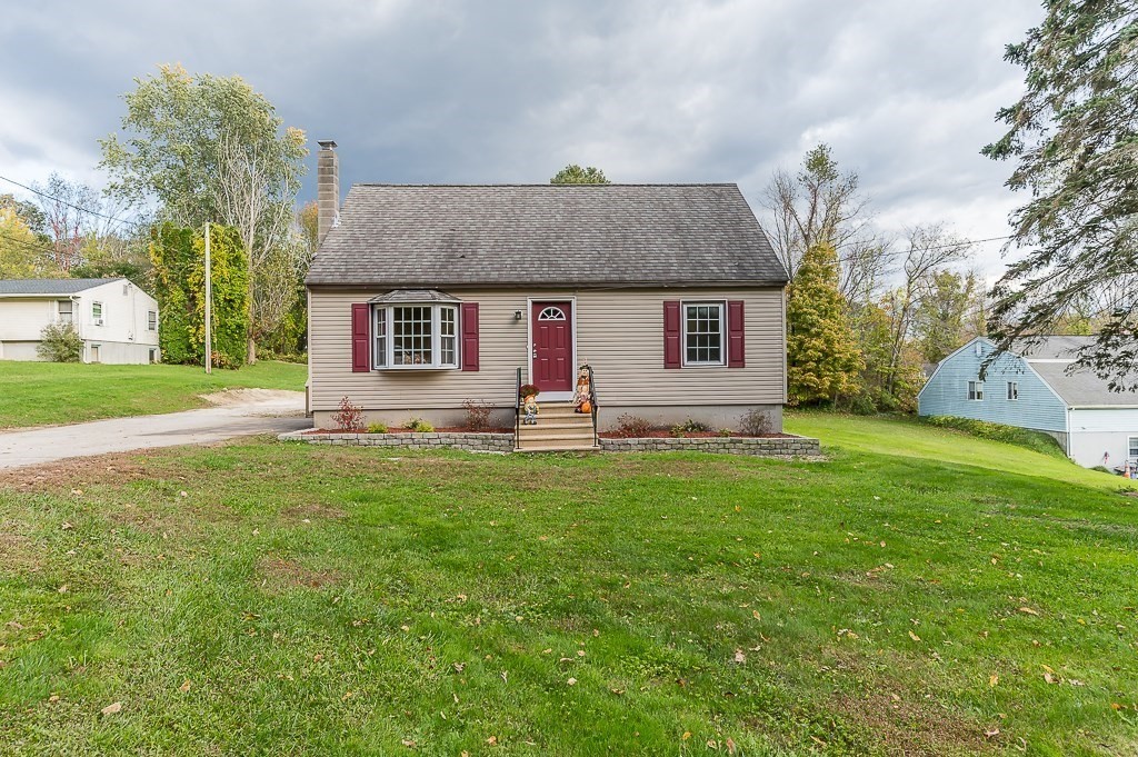 54 Ellis Road Southbridge, MA 01550 - Photo 2 of 35