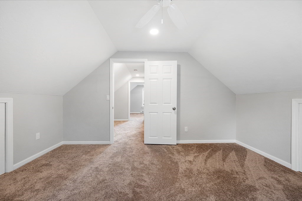 54 Ellis Road Southbridge, MA 01550 - Photo 21 of 35