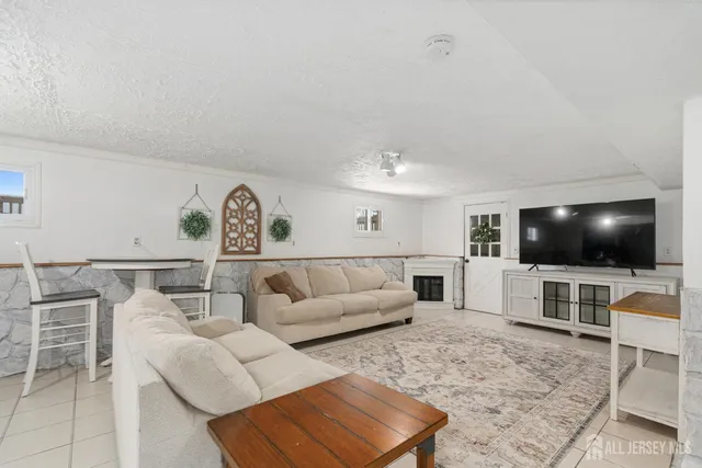 $649,900 | 18 Bruce Street, Old Bridge, NJ 08857