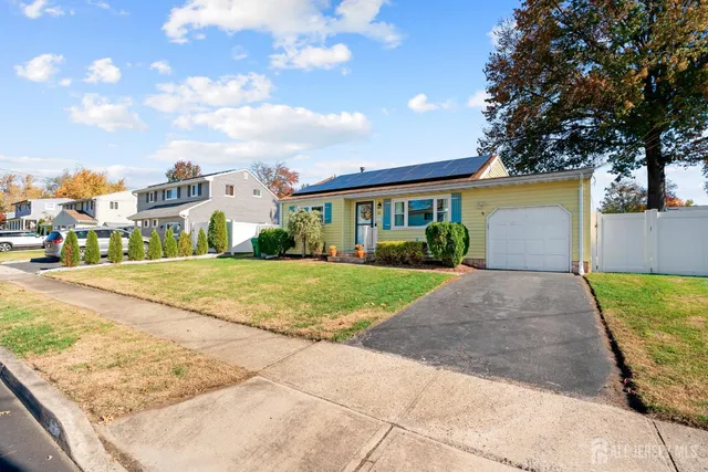 $649,900 | 18 Bruce Street, Old Bridge, NJ 08857