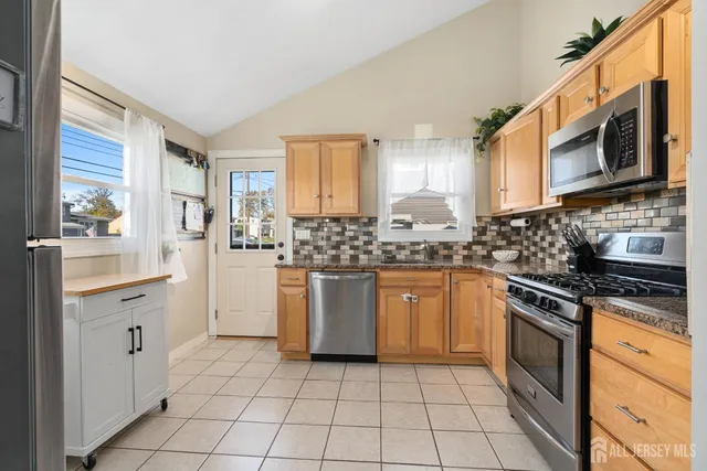 $649,900 | 18 Bruce Street, Old Bridge, NJ 08857