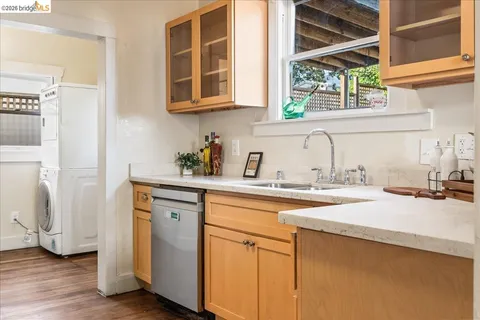 $649,000 | 5340 Walnut Street, Oakland, CA 94619