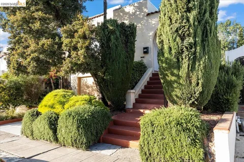 $649,000 | 5340 Walnut Street, Oakland, CA 94619