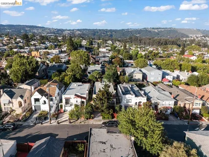 $649,000 | 5340 Walnut Street, Oakland, CA 94619