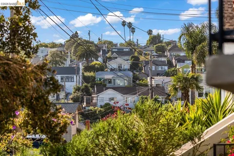 $649,000 | 5340 Walnut Street, Oakland, CA 94619