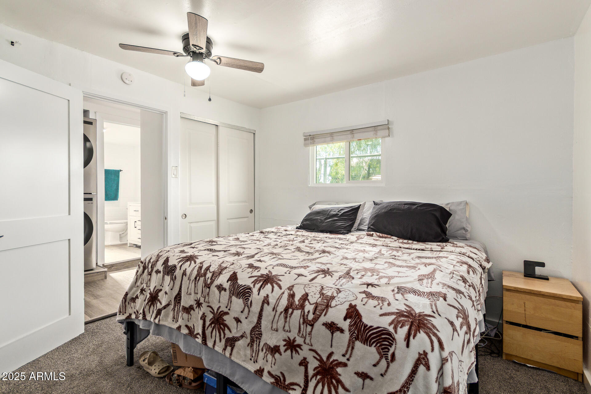 4624 South 9th Street Phoenix, AZ 85040 - Photo 30 of 34 Guest House Primary bed - 9th St