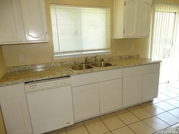 $1,395 | 9122 Ocean Gate Street, San Antonio, TX 78242