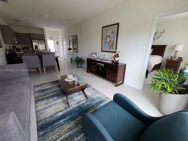 $3,200 | 8301 Northwest 41st Street, Unit 302, Doral, FL 33166