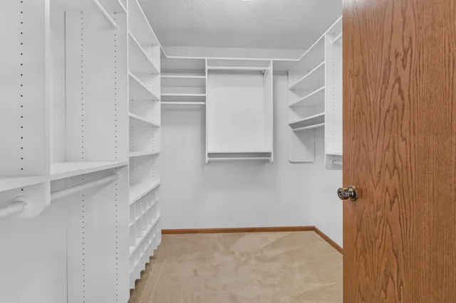 $389,900 | 3401 North Fiesta Drive, Appleton, WI 54911