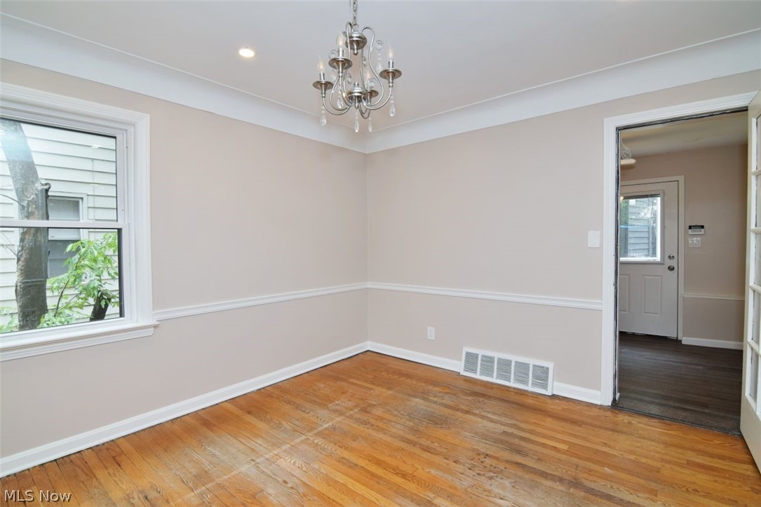 3783 Berkeley Road Cleveland Heights, OH 44118 - Photo 10 of 36