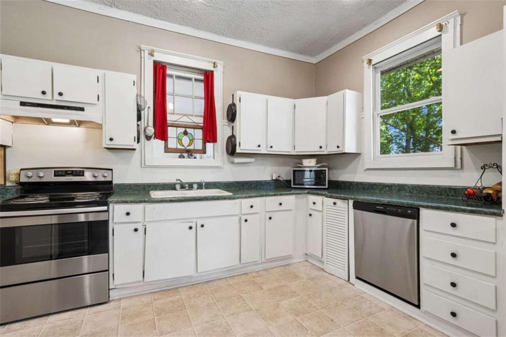 329 Gilbert Road Jefferson, GA 30549 - Photo 25 of 59