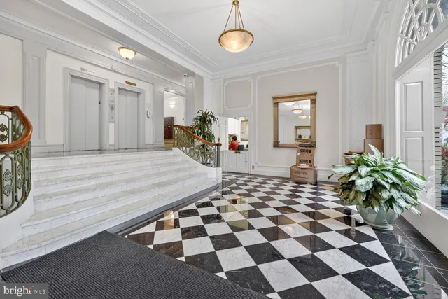 a view of a entryway and a rug floor