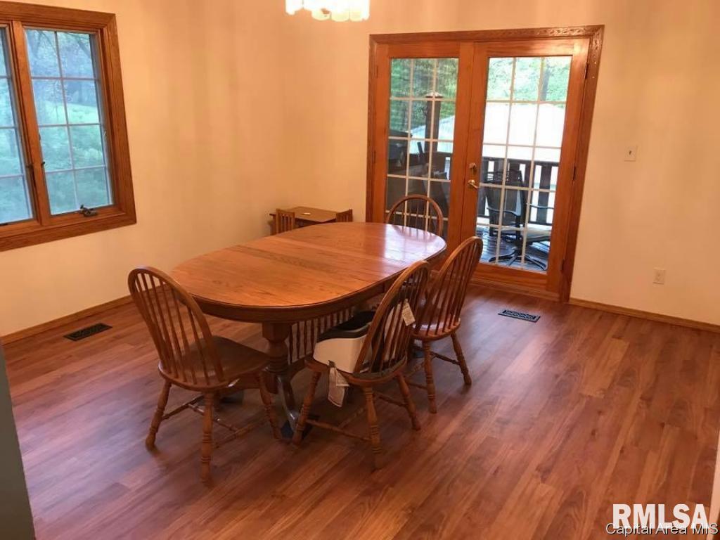 362 South Tower Road Dawson, IL 62520 - Photo 6 of 16 Gallery Image 6