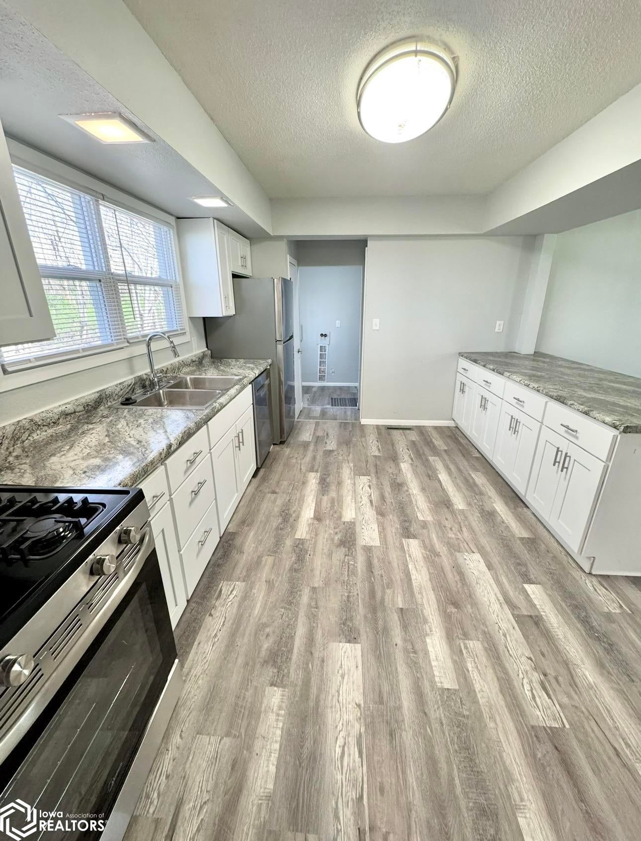 250 Section Line Road Dallas City, IL 62330 - Photo 10 of 49 Gallery Image 10