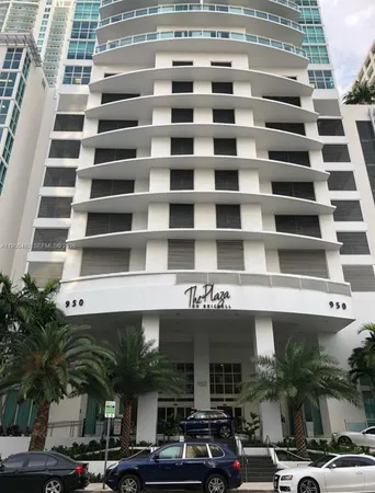 $2,950 | 950 Brickell Bay Drive, Unit 3002, Miami, FL 33131