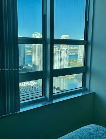 $2,950 | 950 Brickell Bay Drive, Unit 3002, Miami, FL 33131