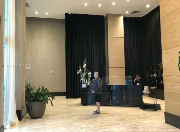 $2,950 | 950 Brickell Bay Drive, Unit 3002, Miami, FL 33131