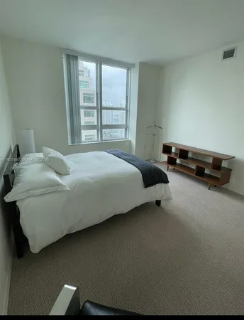 $2,950 | 950 Brickell Bay Drive, Unit 3002, Miami, FL 33131