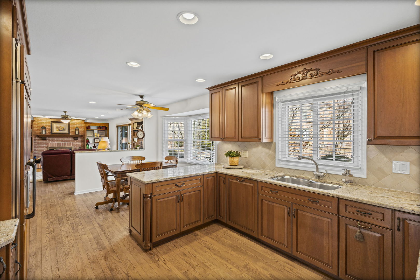 2501 Indian Ridge Drive Glenview, IL 60026 - Photo 8 of 45