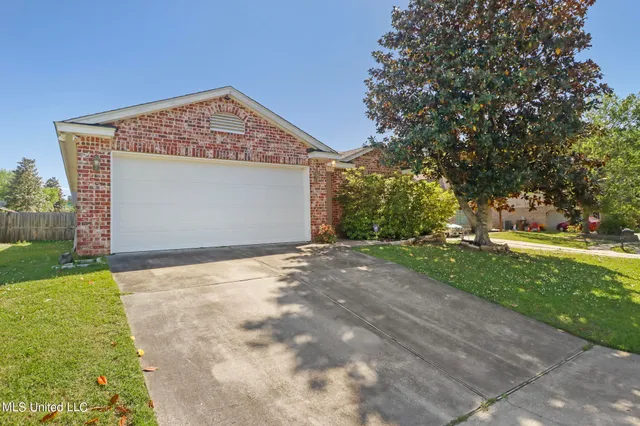 $1,725 | 16383 Lancaster Cove, Gulfport, MS 39503