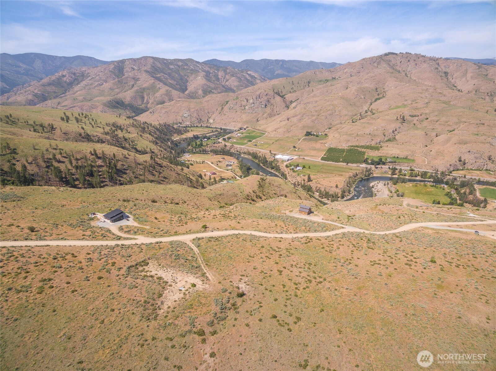 15 Cowboy Road Pateros, WA 98846 - Photo 3 of 15 a view of ocean and a mountain