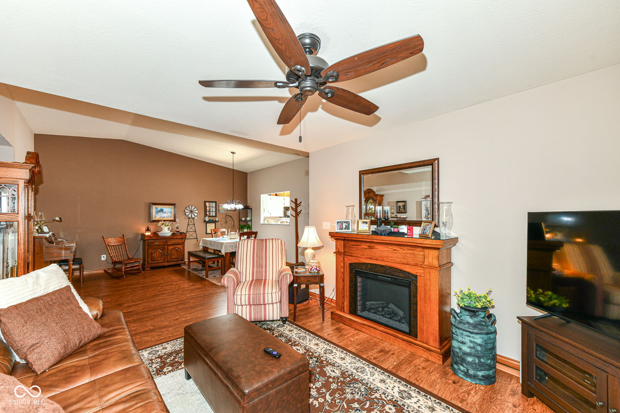 2038 Flamingo Way Franklin, IN 46131 - Photo 10 of 29