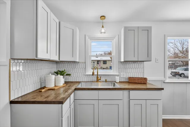 $294,900 | 3400 Heron Avenue Southwest, Wyoming, MI 49509