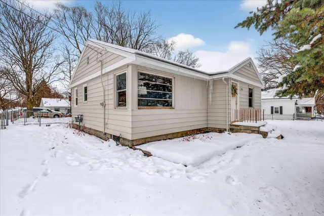 $294,900 | 3400 Heron Avenue Southwest, Wyoming, MI 49509